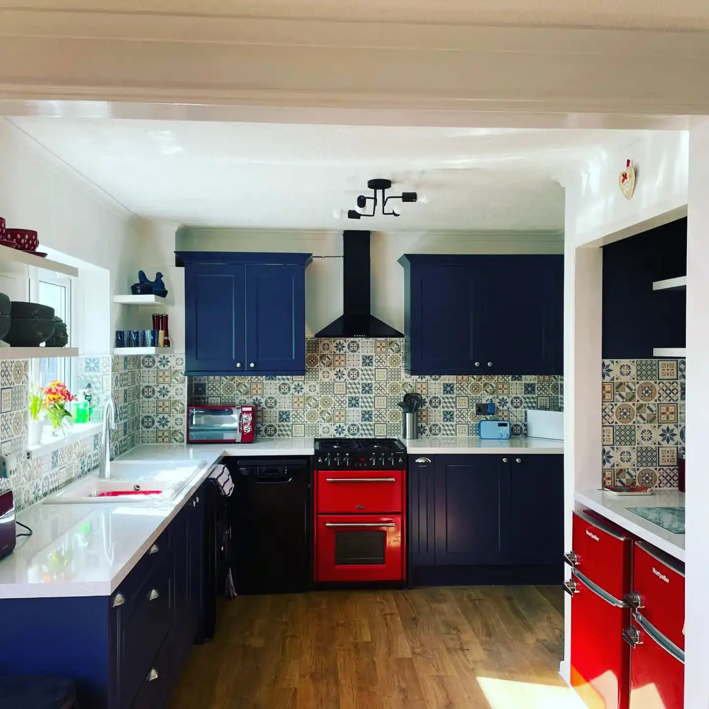 Traditional kitchen decorating by Fineline Decorators in Plymouth Devon